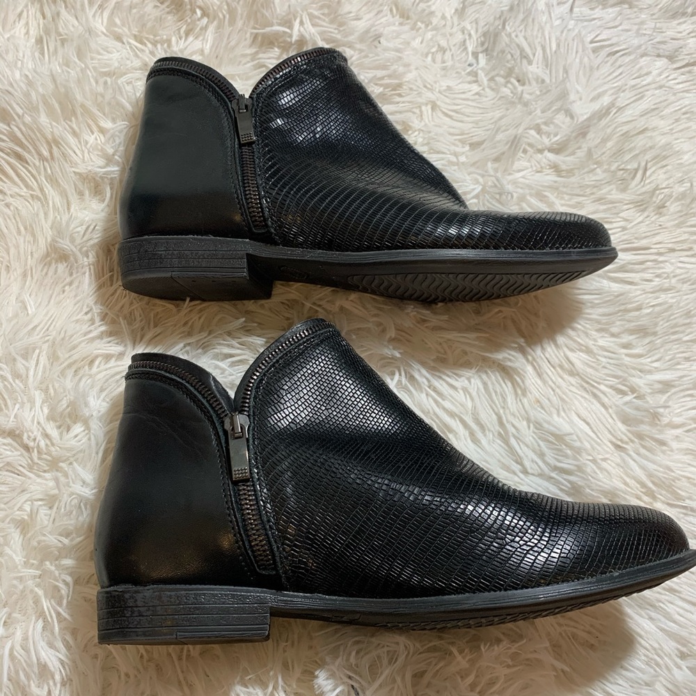 Eric Michael Ireland Leather Ankle Zip Boots